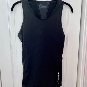 Second skin athletic tank top